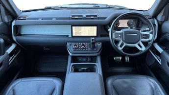 Land Rover Defender SE