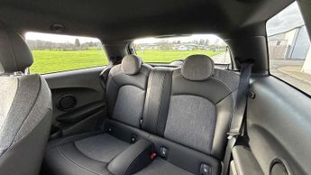 MINI Hatchback Cooper S Level 2