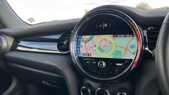 MINI Hatchback Cooper S Level 2