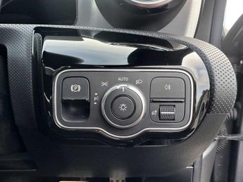 Mercedes-Benz Cla AMG Line