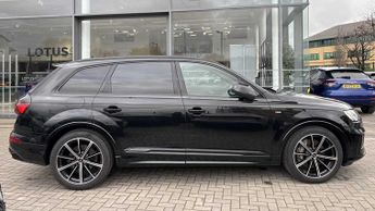 Audi Q7 Black Edition