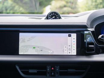 Porsche Macan Electric Estate 