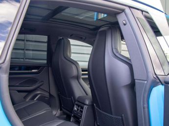 Porsche Macan Electric Estate 