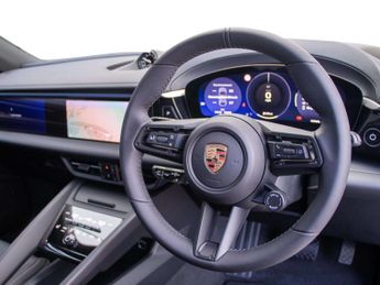 Porsche Macan Electric Estate 