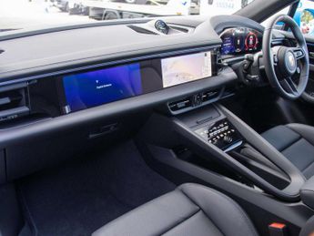 Porsche Macan Electric Estate 