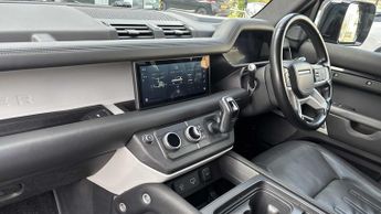 Land Rover Defender X-Dynamic HSE