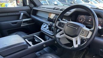 Land Rover Defender X-Dynamic HSE