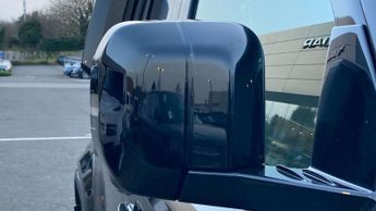 Land Rover Defender HSE