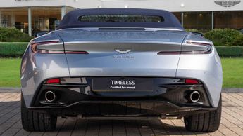 Aston Martin DB11 Volante