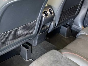 Mercedes-Benz GLA AMG Line