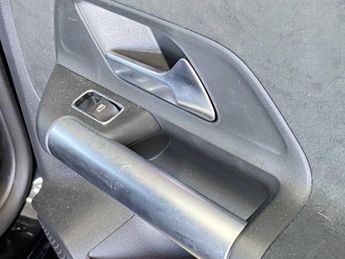 Mercedes-Benz GLA AMG Line