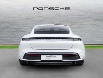 Porsche Taycan 