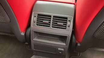 Jaguar F-PACE R-Dynamic SE Black