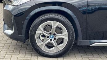 BMW Ix1 xLine