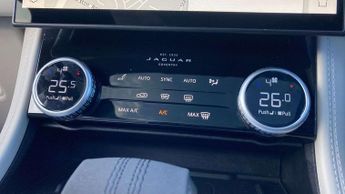 Jaguar F-PACE R-Dynamic HSE Black