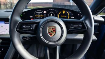 Porsche Taycan 