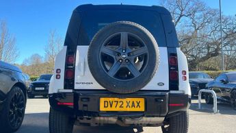 Land Rover Defender X-Dynamic SE