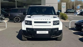 Land Rover Defender X-Dynamic SE
