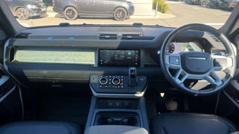 Land Rover Defender X-Dynamic SE