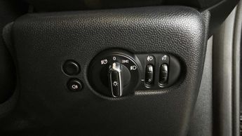 MINI Hatchback Cooper Classic