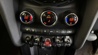 MINI Hatchback Cooper Classic