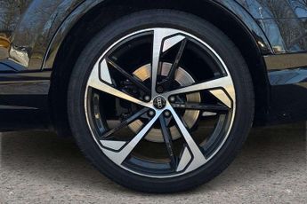 Audi Q7 SQ7 Black Edition