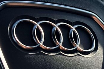 Audi Q7 SQ7 Black Edition