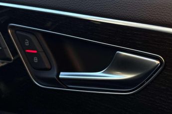 Audi Q7 SQ7 Black Edition