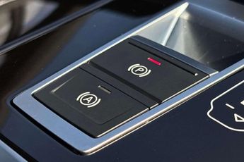 Audi Q7 SQ7 Black Edition