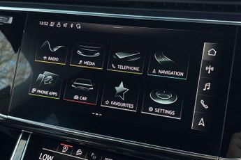 Audi Q7 SQ7 Black Edition