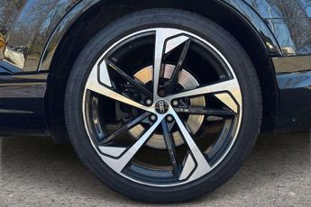 Audi Q7 SQ7 Black Edition