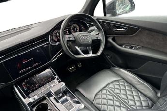 Audi Q7 SQ7 Black Edition