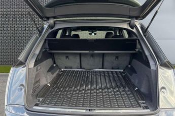 Audi Q7 SQ7 Black Edition