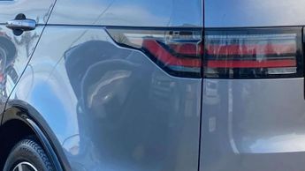 Land Rover Discovery R-Dynamic SE