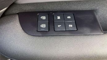 Land Rover Discovery R-Dynamic SE