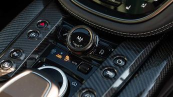 Aston Martin DBX DBX707