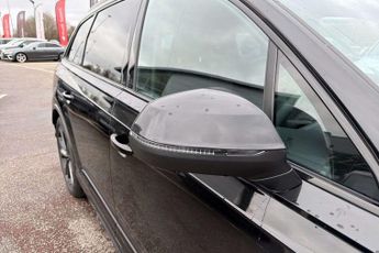 Audi Q7 Black Edition