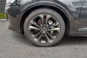 Audi Q7 Black Edition