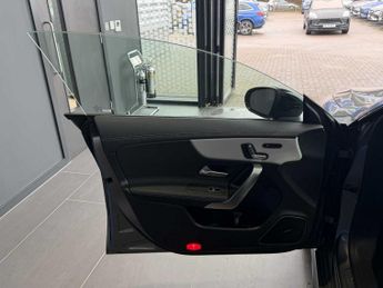 Mercedes-Benz Cla AMG Line