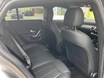 Mercedes-Benz Cla AMG Line