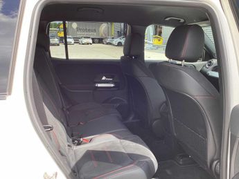 Mercedes-Benz EQB Urban Edition