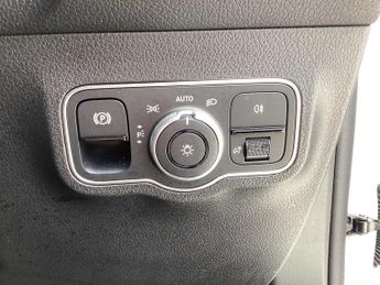 Mercedes-Benz EQB Urban Edition