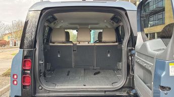 Land Rover Defender SE