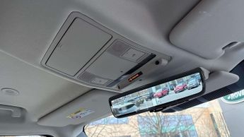 Land Rover Defender SE