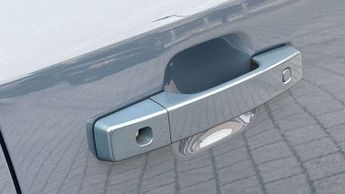 Land Rover Defender SE