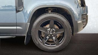 Land Rover Defender SE