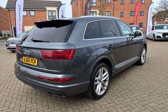 Audi Q7 S Line