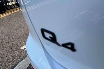 Audi Q4 Black Edition