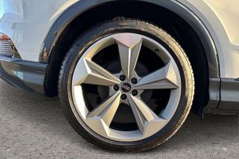 Audi Q4 Black Edition