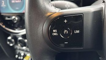 MINI Hatchback Cooper S Level 2